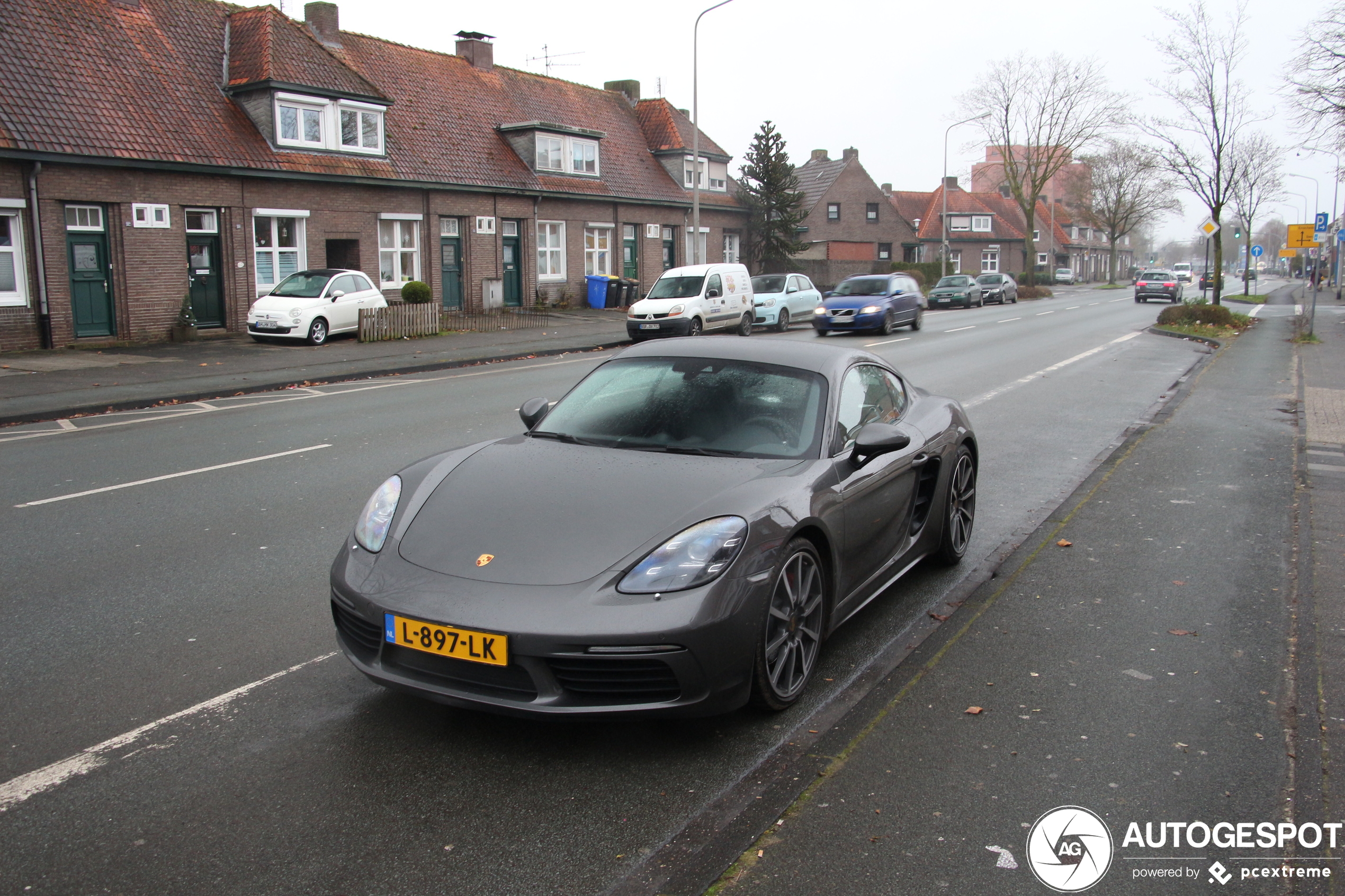 Porsche 718 Cayman S