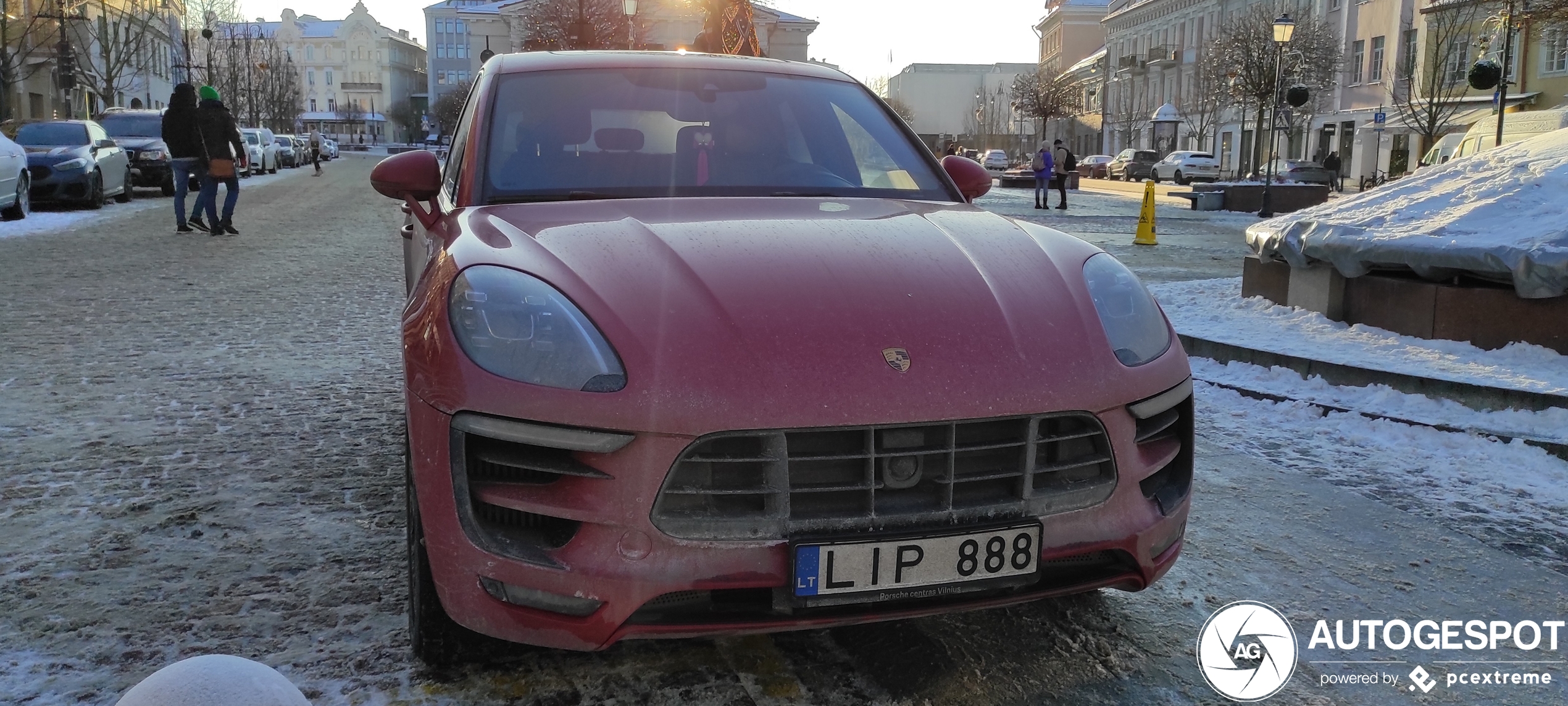 Porsche 95B Macan GTS