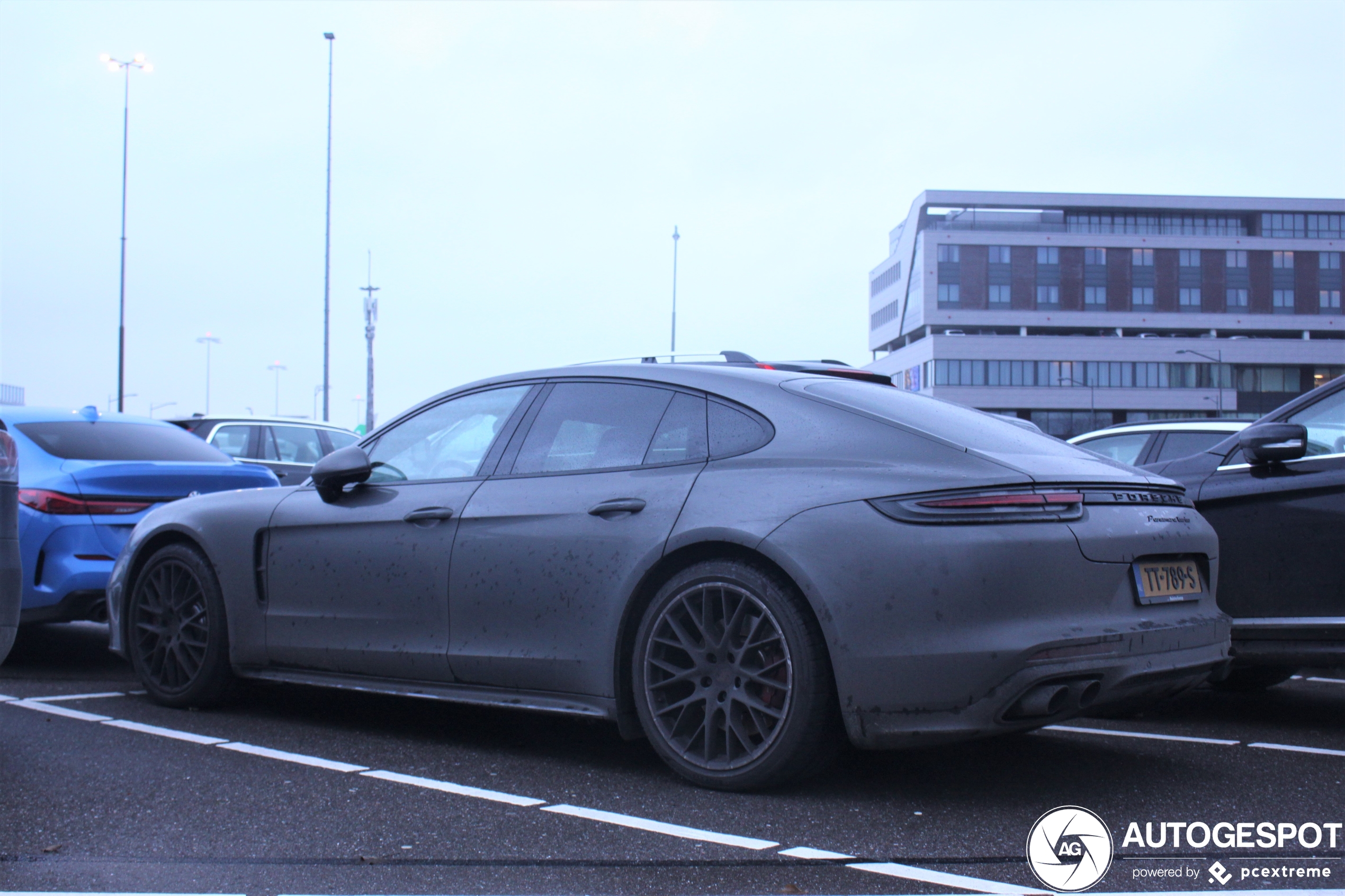 Porsche 971 Panamera Turbo