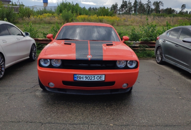 Dodge Challenger SRT-8