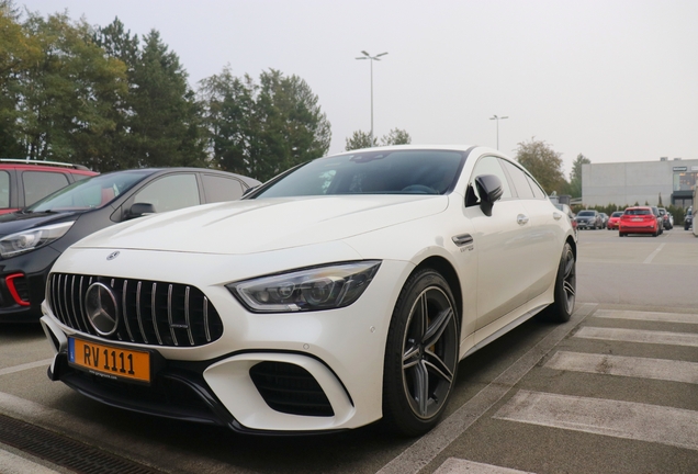 Mercedes-AMG GT 63 X290