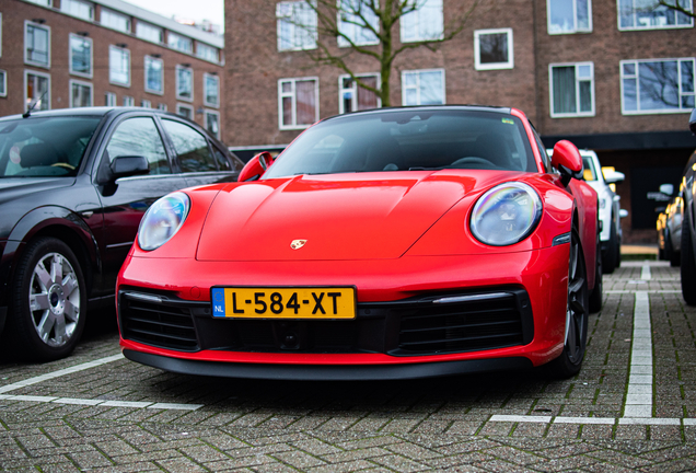 Porsche 992 Carrera 4S