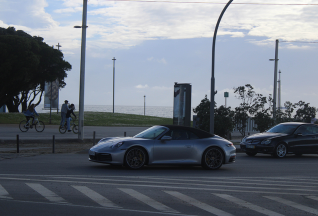 Porsche 992 Carrera 4S Cabriolet