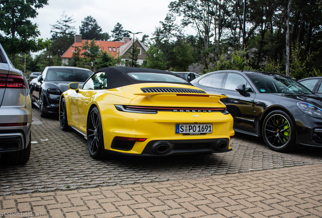 Porsche 992 Turbo S Cabriolet