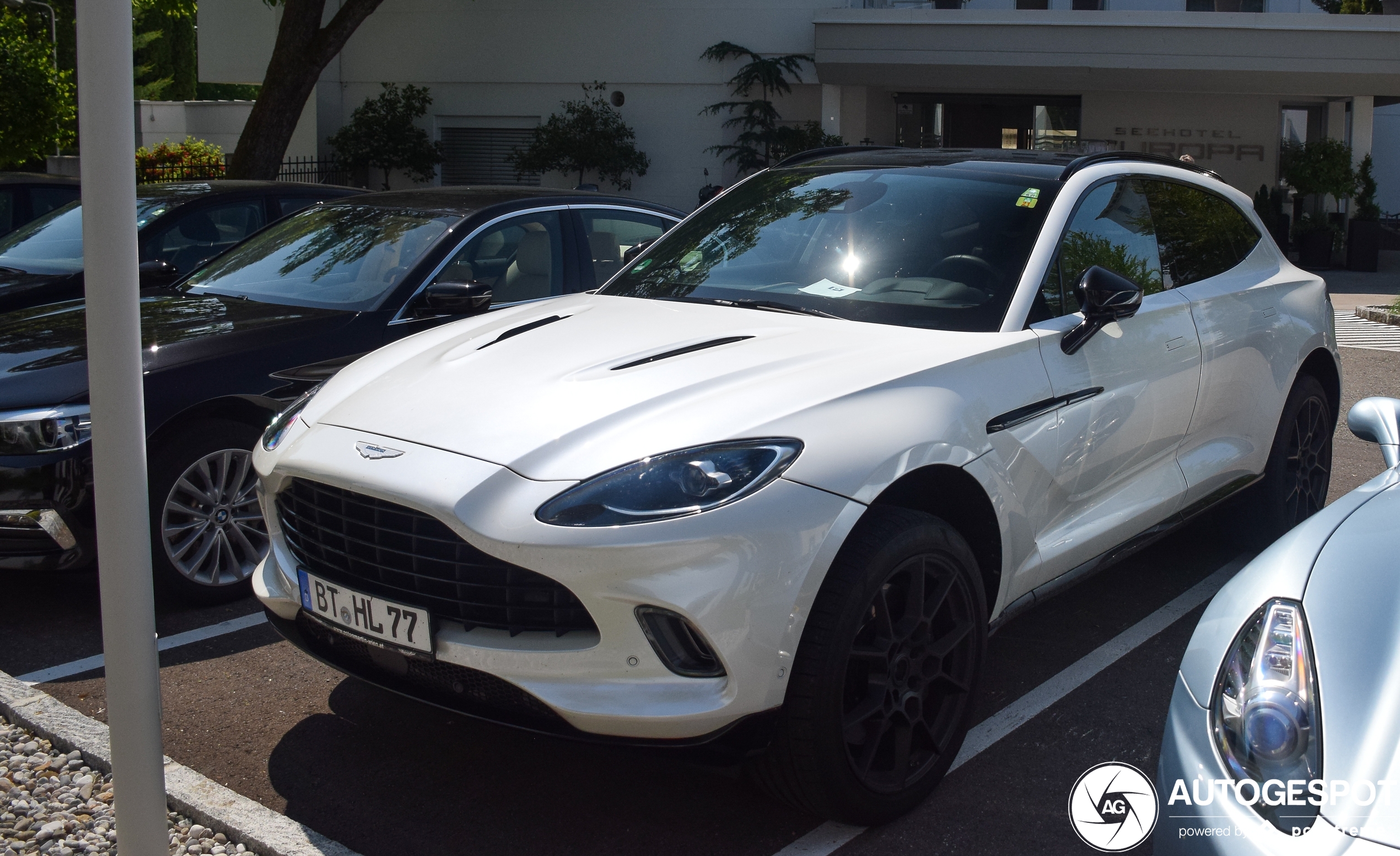 Aston Martin DBX