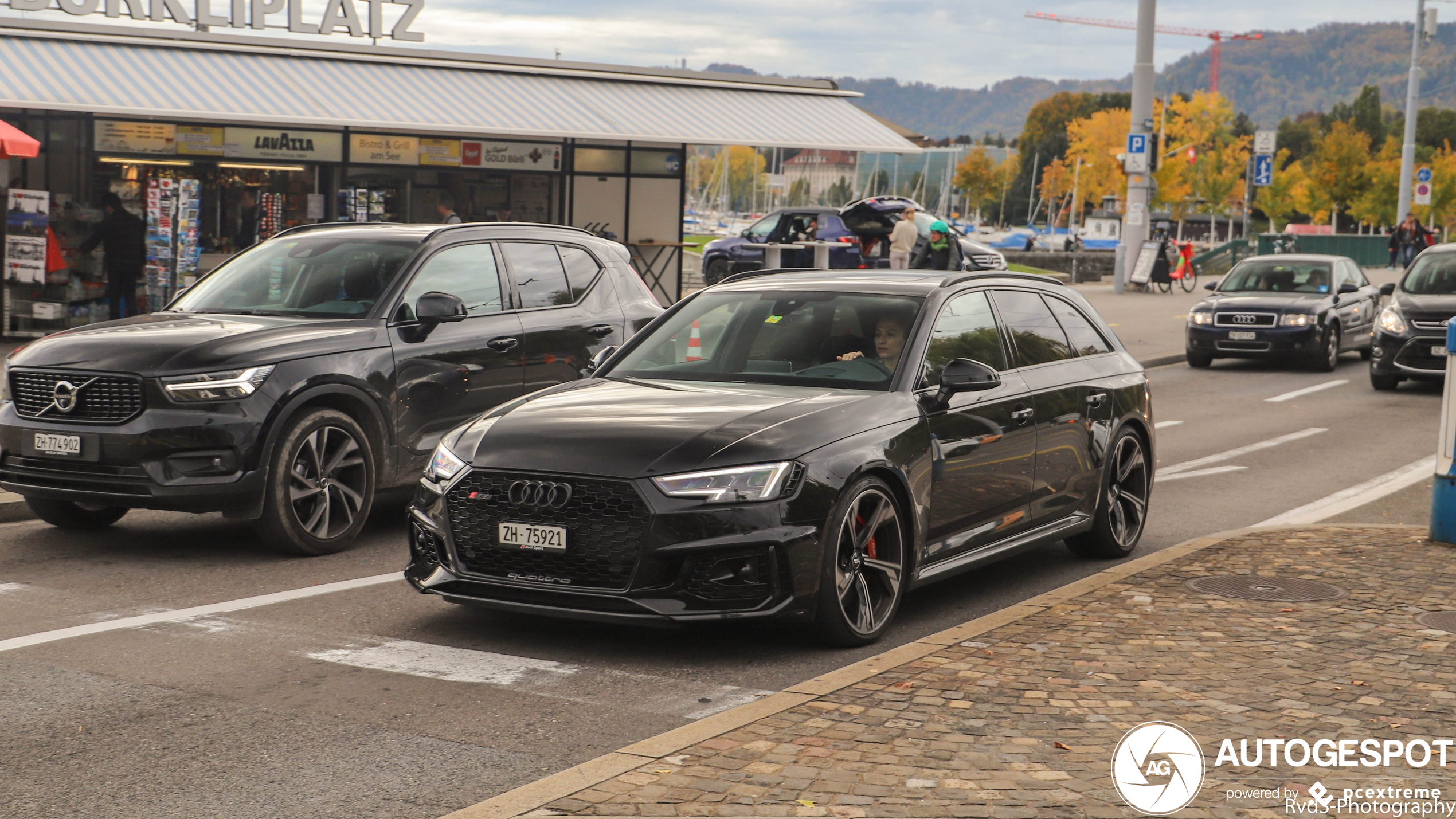 Audi RS4 Avant B9