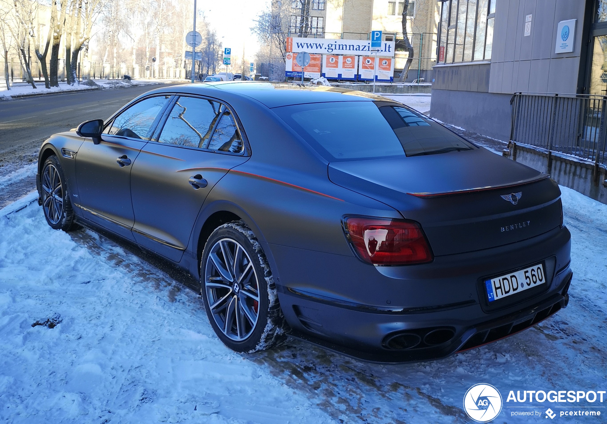 Gespot: Bentley Flying Spur met een sausje van Mansory