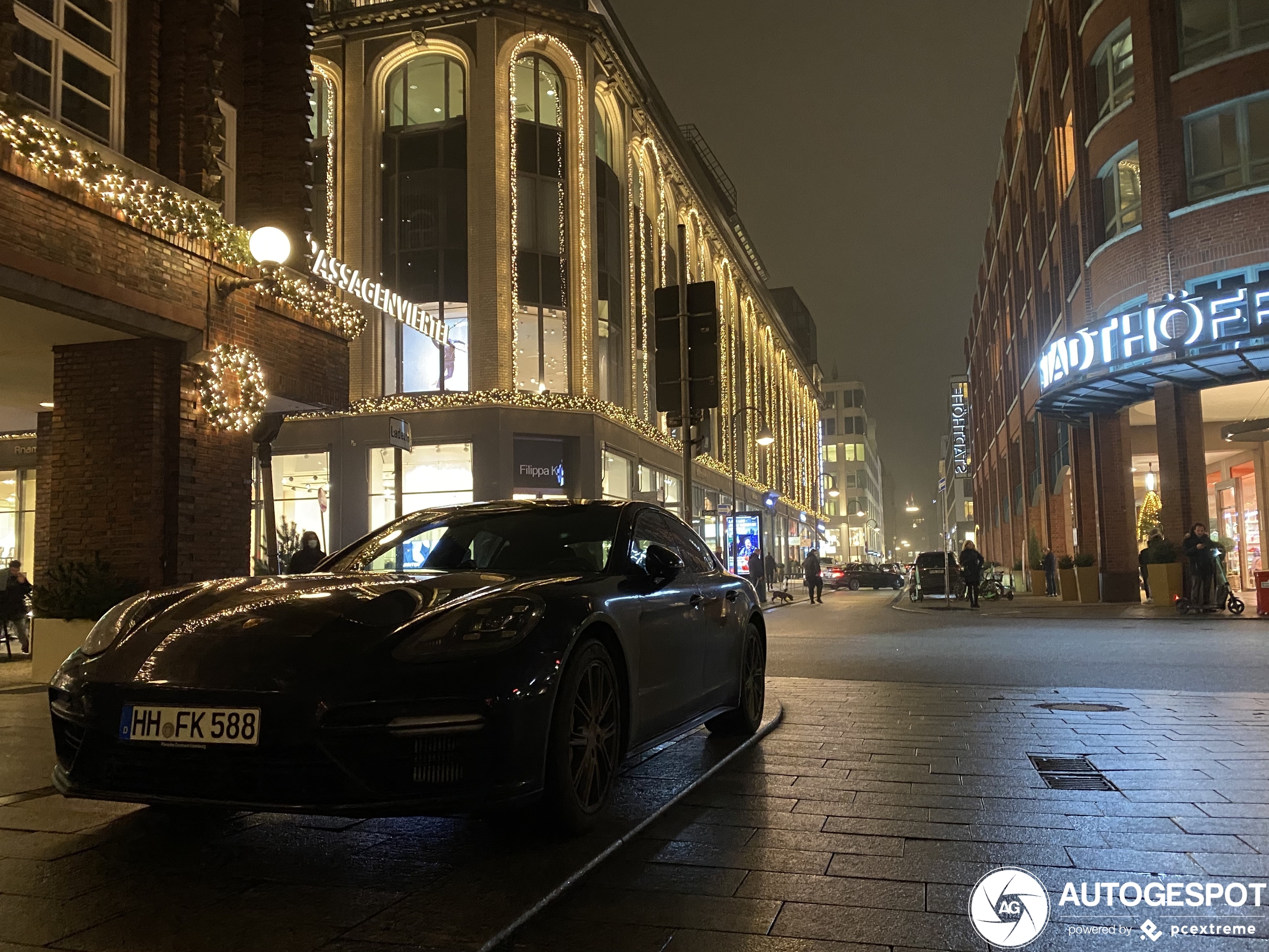 Porsche 971 Panamera Turbo