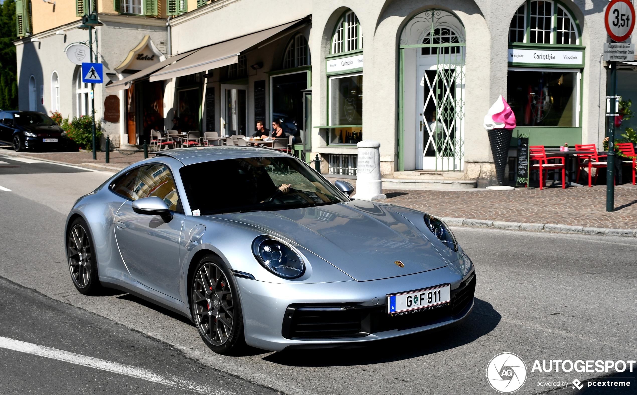 Porsche 992 Carrera S