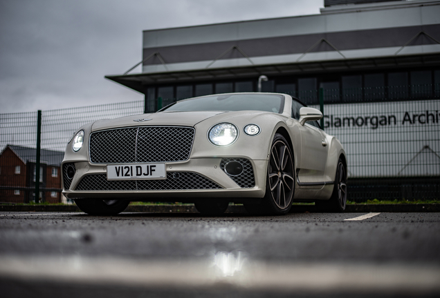 Bentley Continental GTC 2019