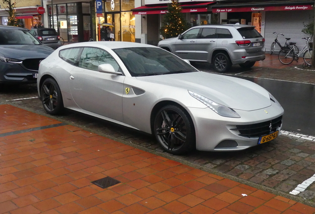 Ferrari FF