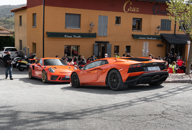 Lamborghini Aventador S LP740-4