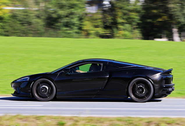 McLaren GT