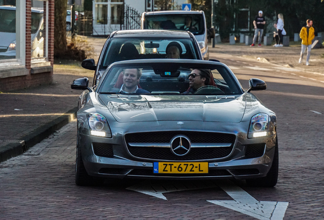 Mercedes-Benz SLS AMG Roadster