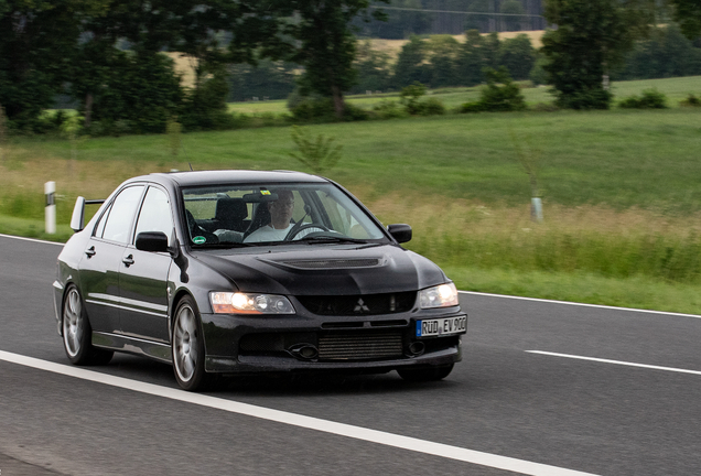 Mitsubishi Lancer Evolution IX