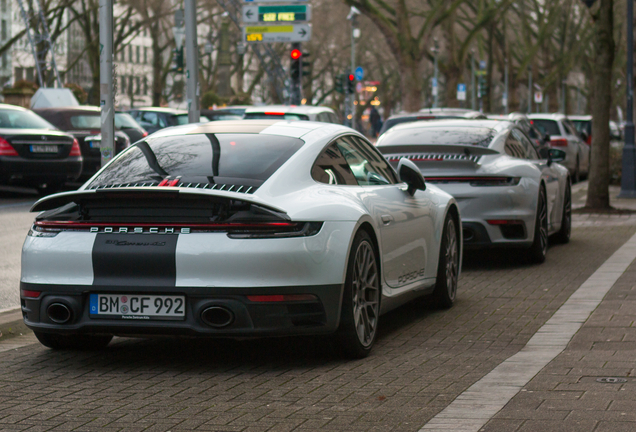 Porsche 992 Carrera 4S