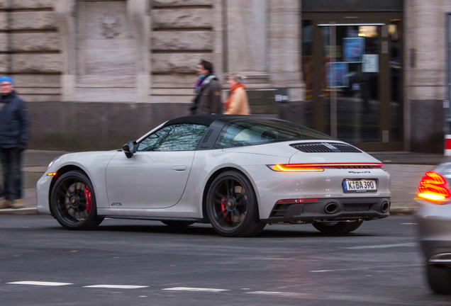 Porsche 992 Targa 4 GTS