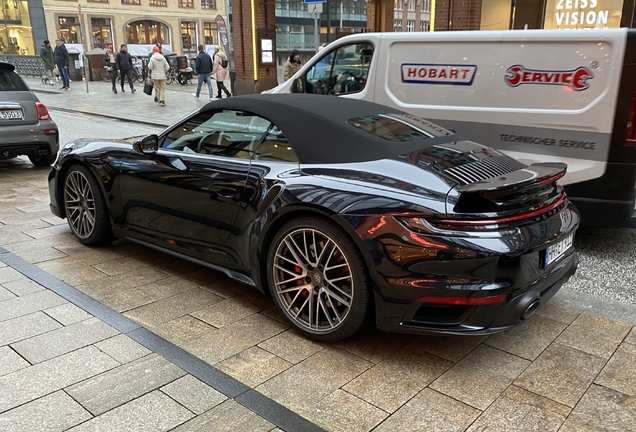 Porsche 992 Turbo Cabriolet