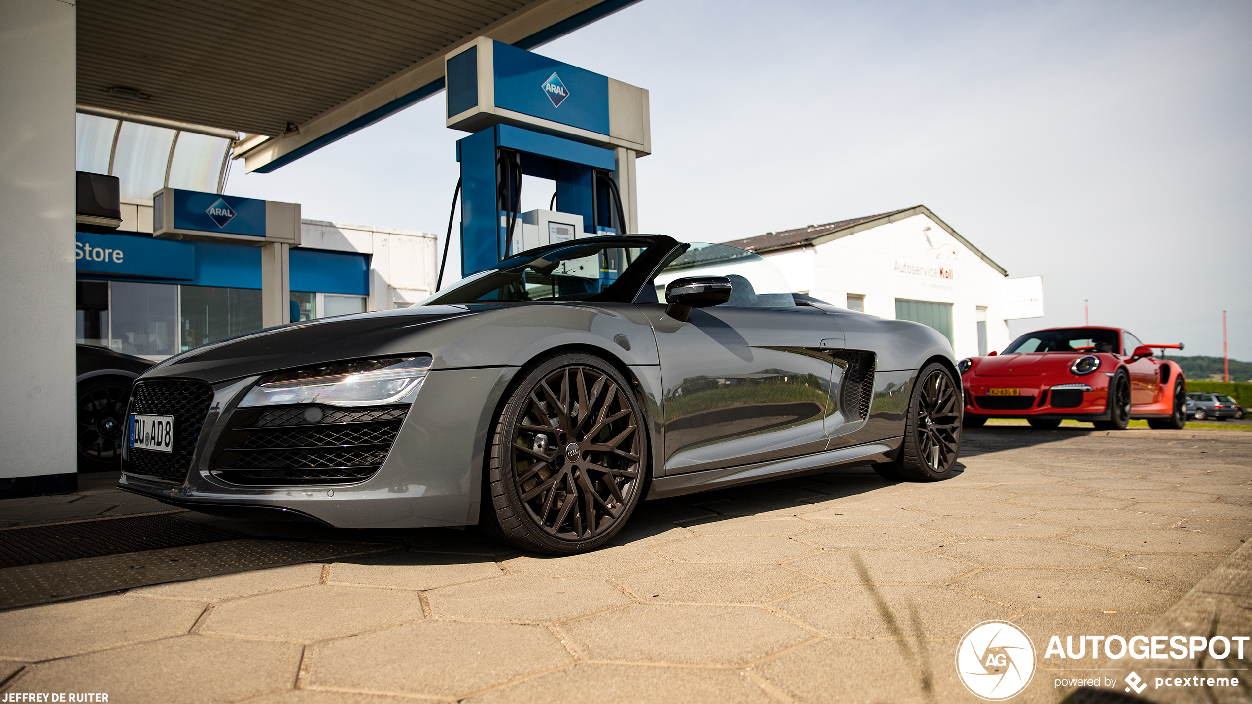 Audi R8 V10 Spyder 2013