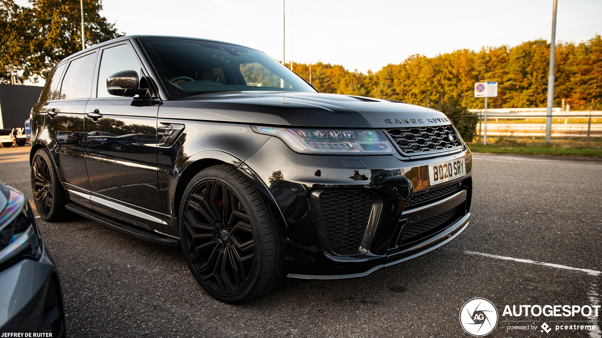 Land Rover Range Rover Sport SVR 2018 Carbon Edition