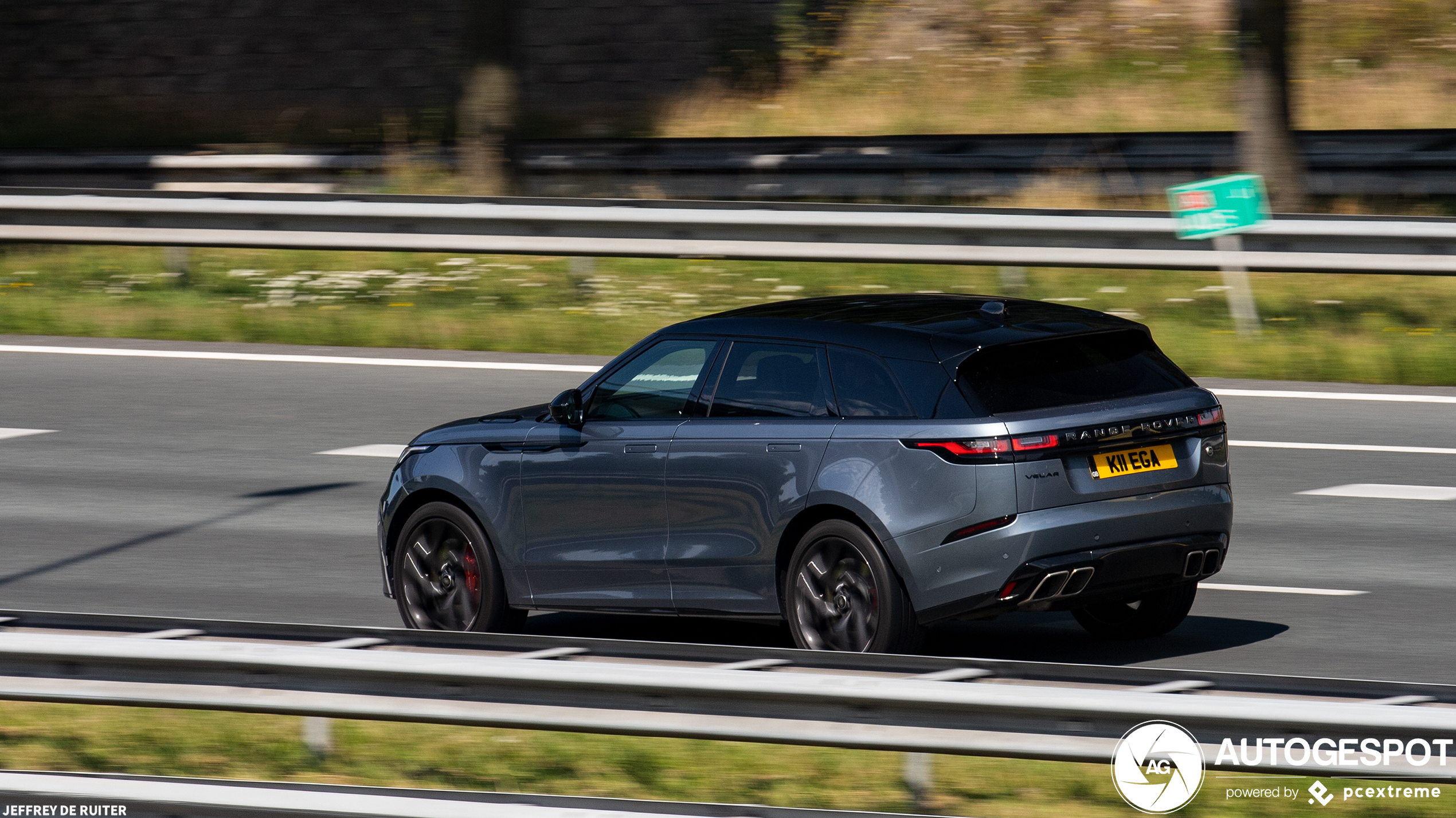 Land Rover Range Rover Velar SVAutobiography