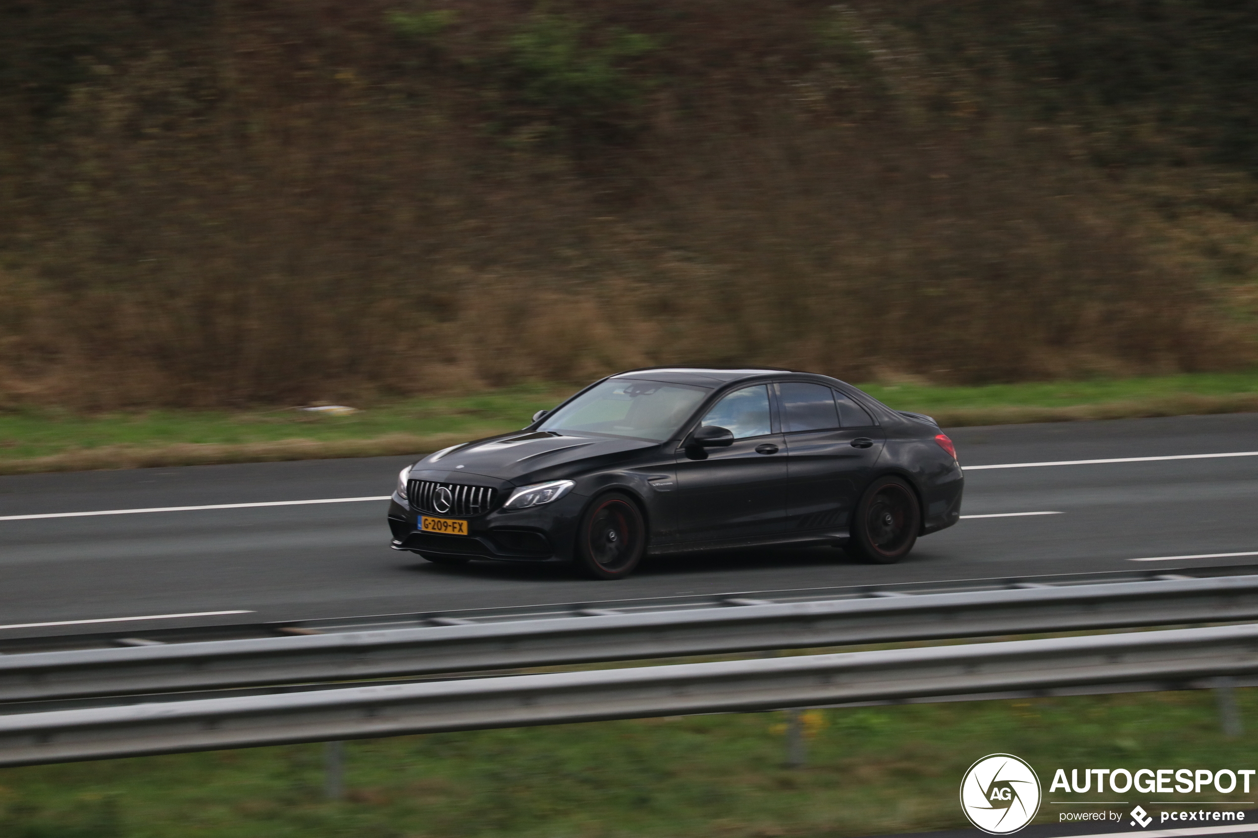 Mercedes-AMG C 63 S W205