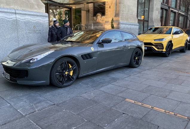 Ferrari GTC4Lusso