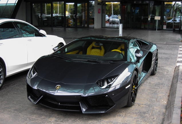 Lamborghini Aventador LP700-4 Roadster