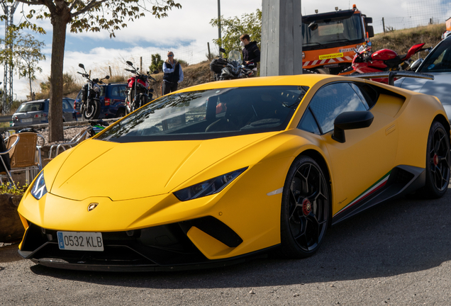 Lamborghini Huracán LP640-4 Performante