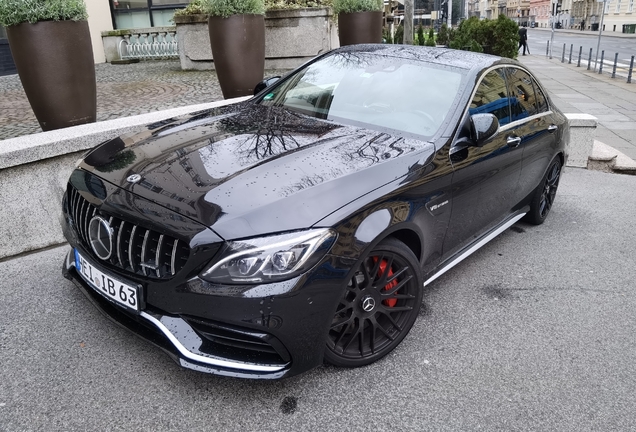 Mercedes-AMG C 63 S W205