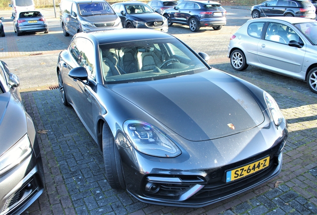 Porsche 971 Panamera Turbo S E-Hybrid Sport Turismo