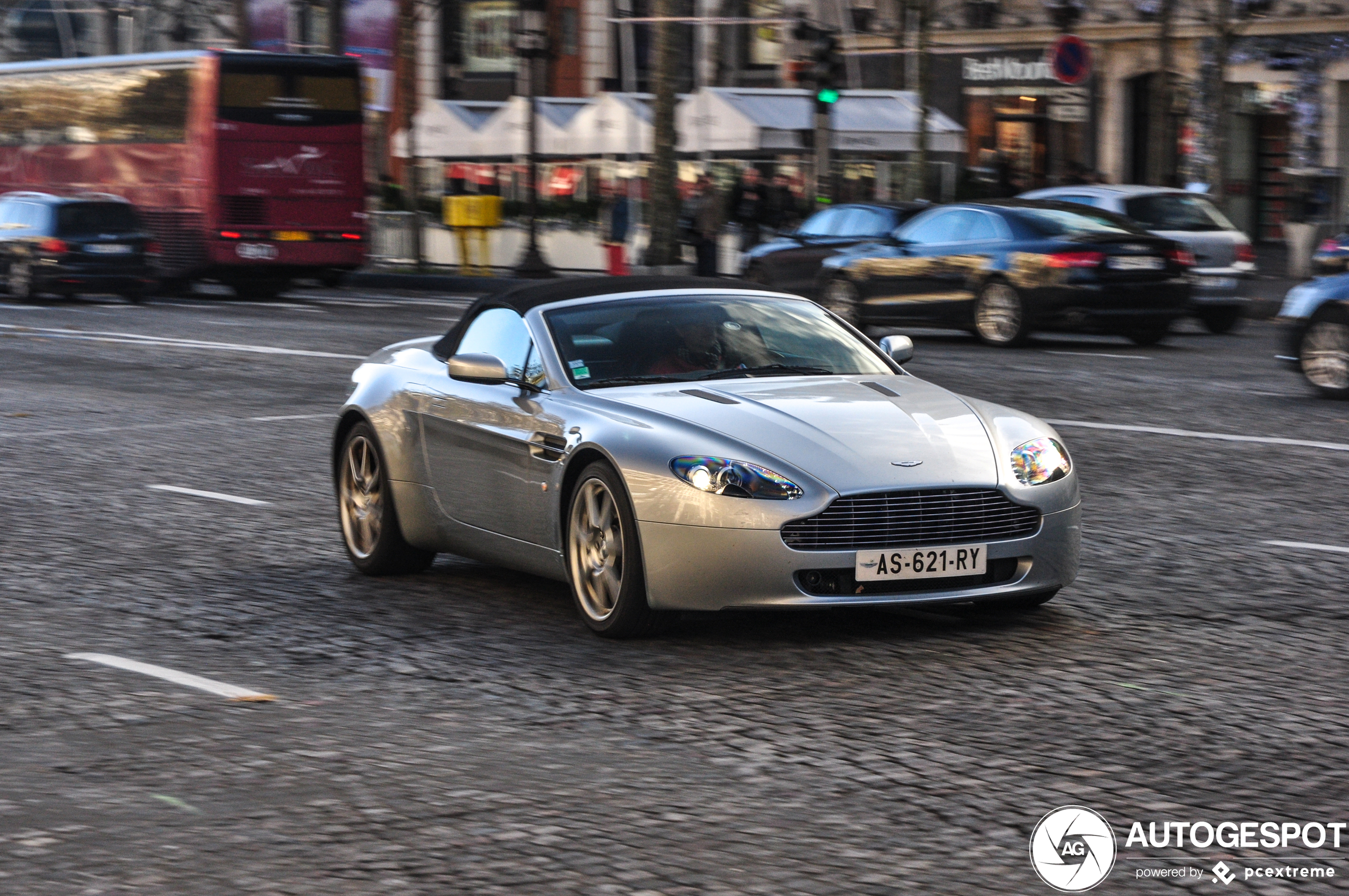 Aston Martin V8 Vantage Roadster