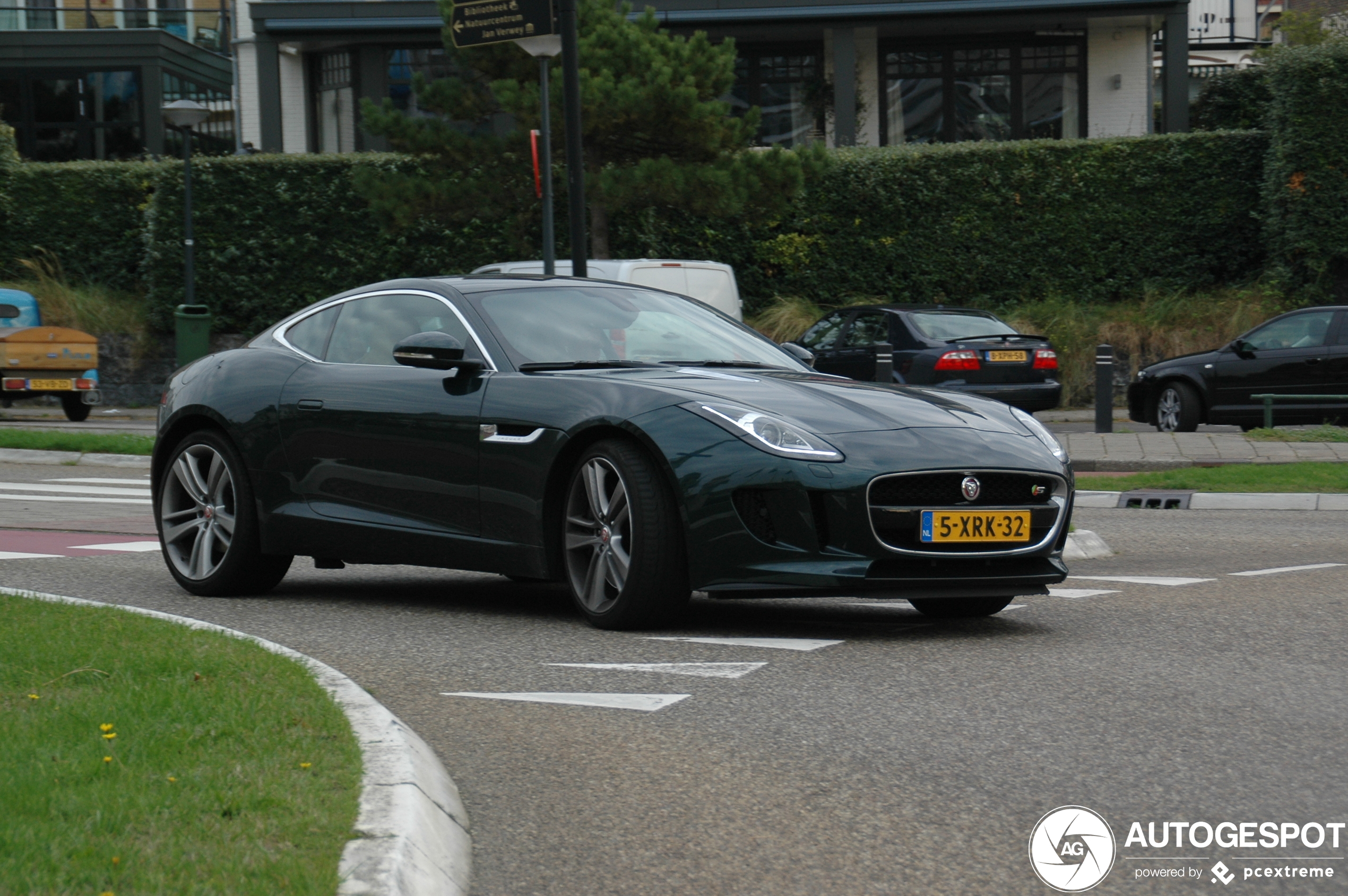 Jaguar F-TYPE S Coupé