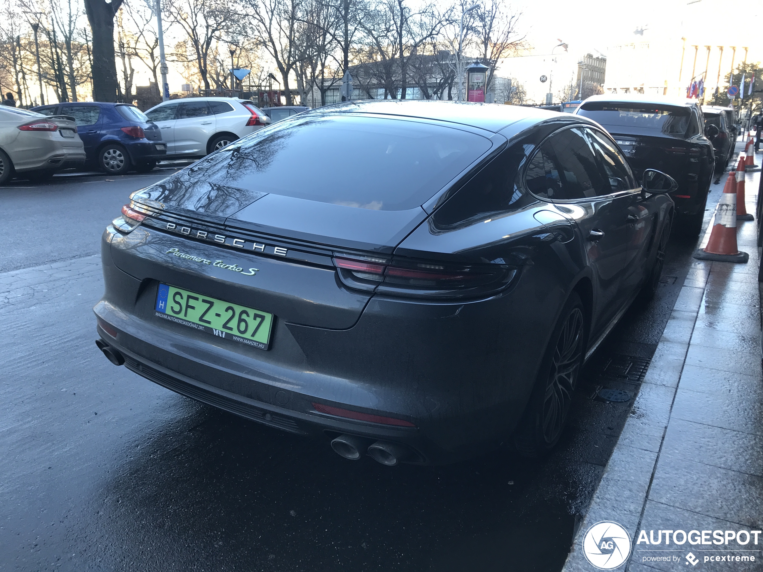 Porsche 971 Panamera Turbo S E-Hybrid