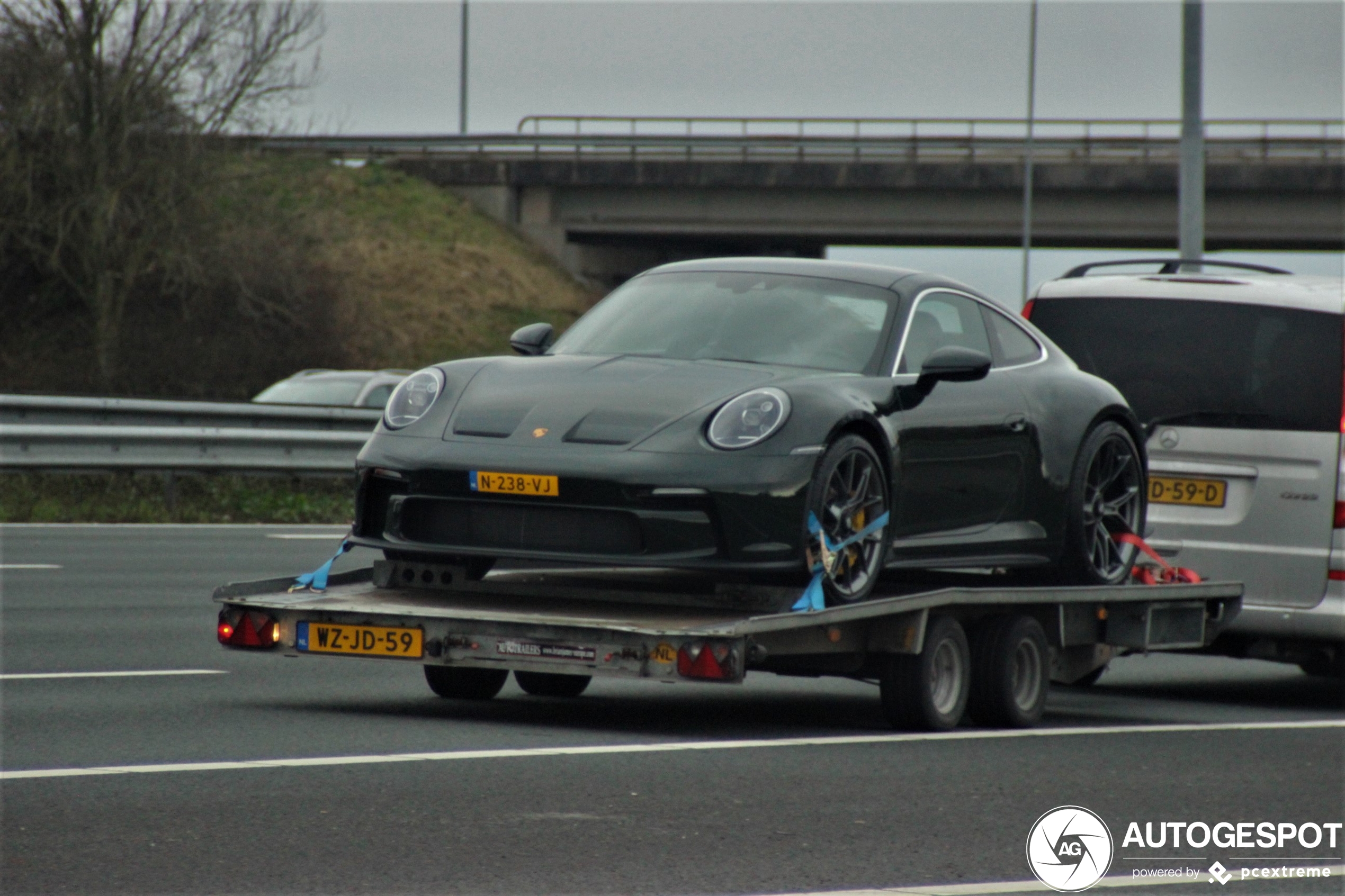 Porsche 992 GT3 Touring