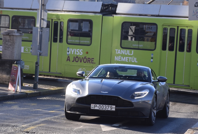 Aston Martin DB11