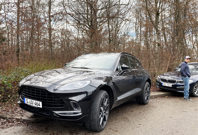 Aston Martin DBX