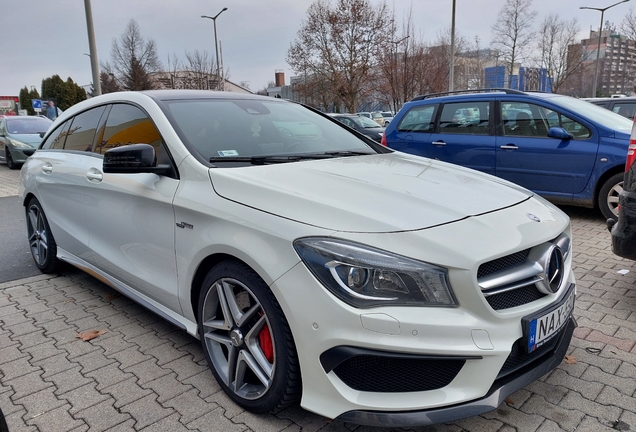 Mercedes-Benz CLA 45 AMG Shooting Brake