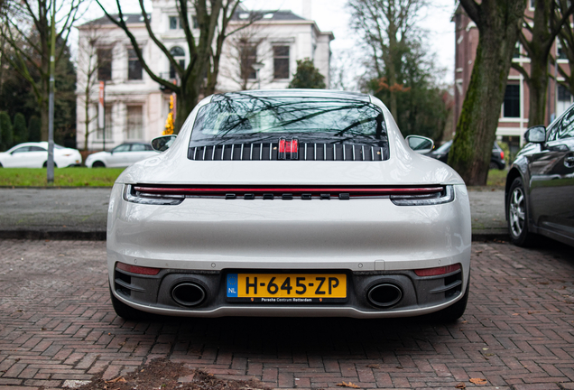 Porsche 992 Carrera 4S