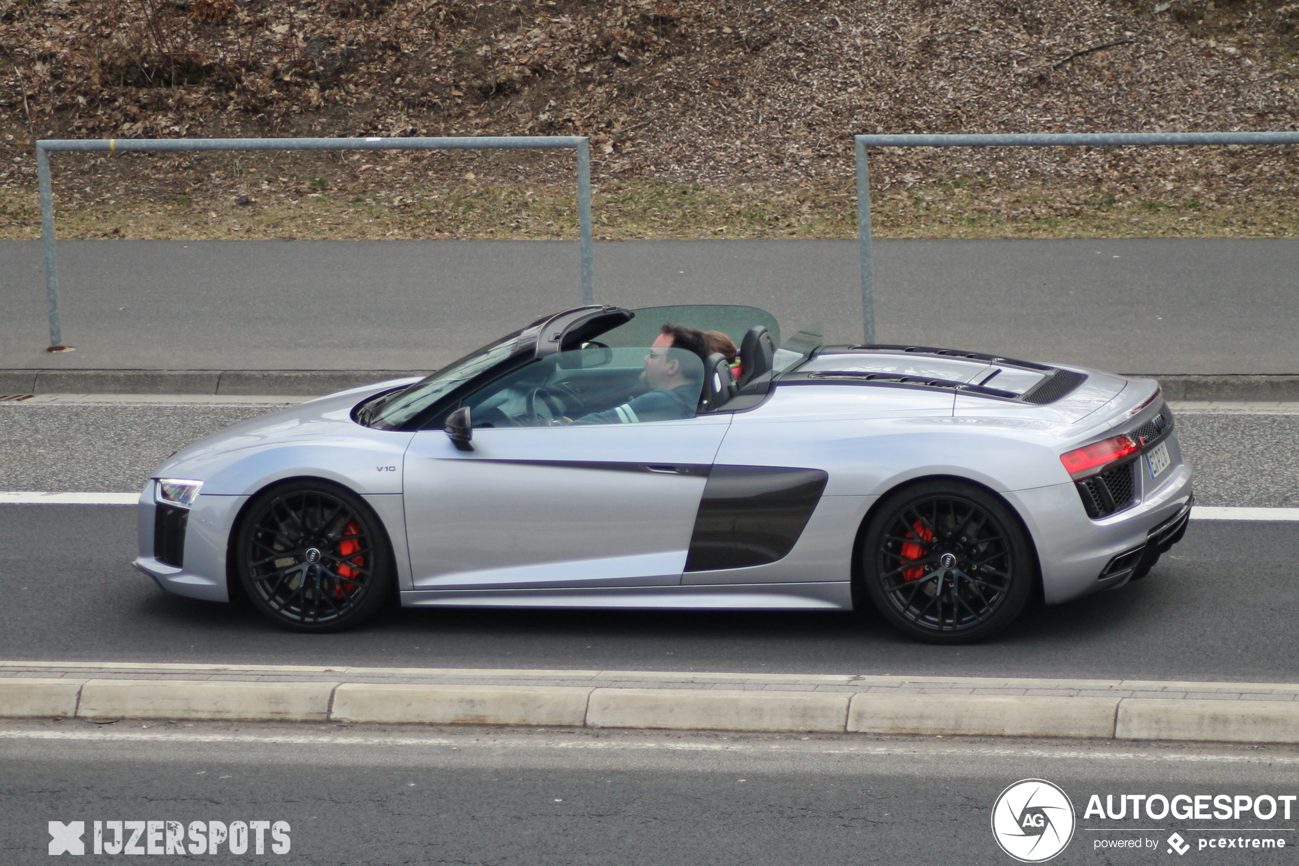 Audi R8 V10 Spyder 2016