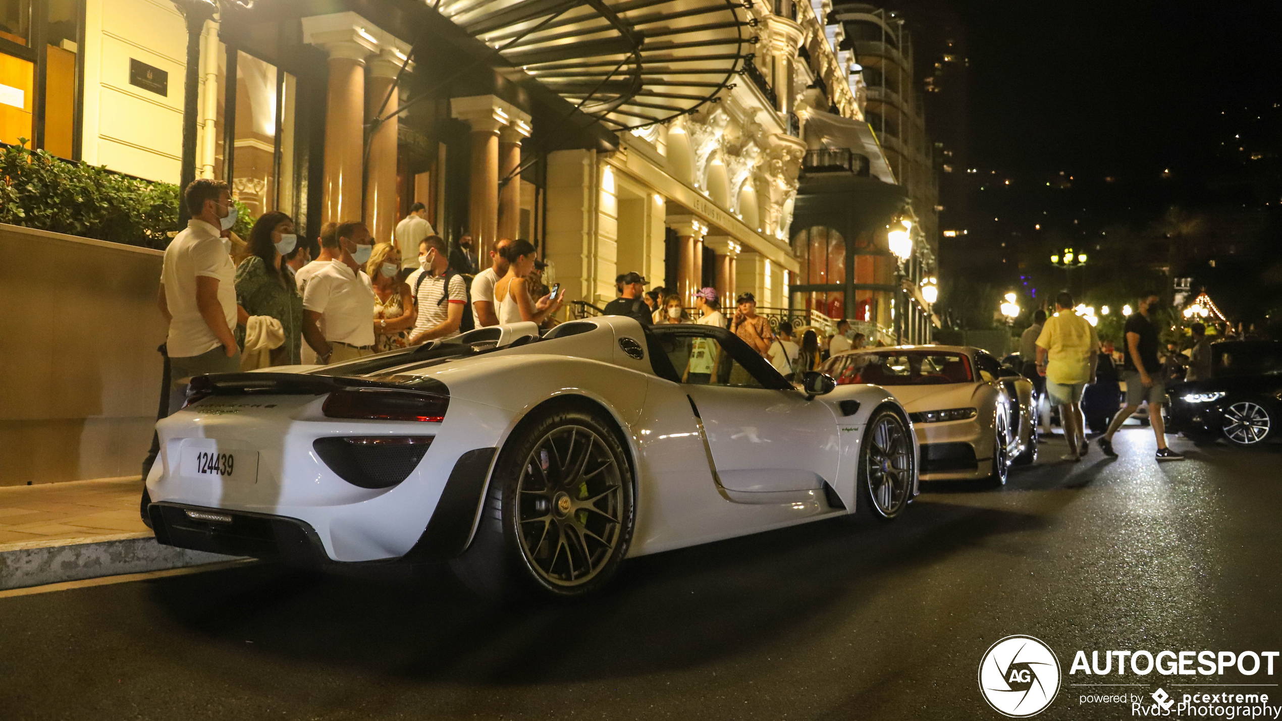 Porsche 918 Spyder Weissach Package