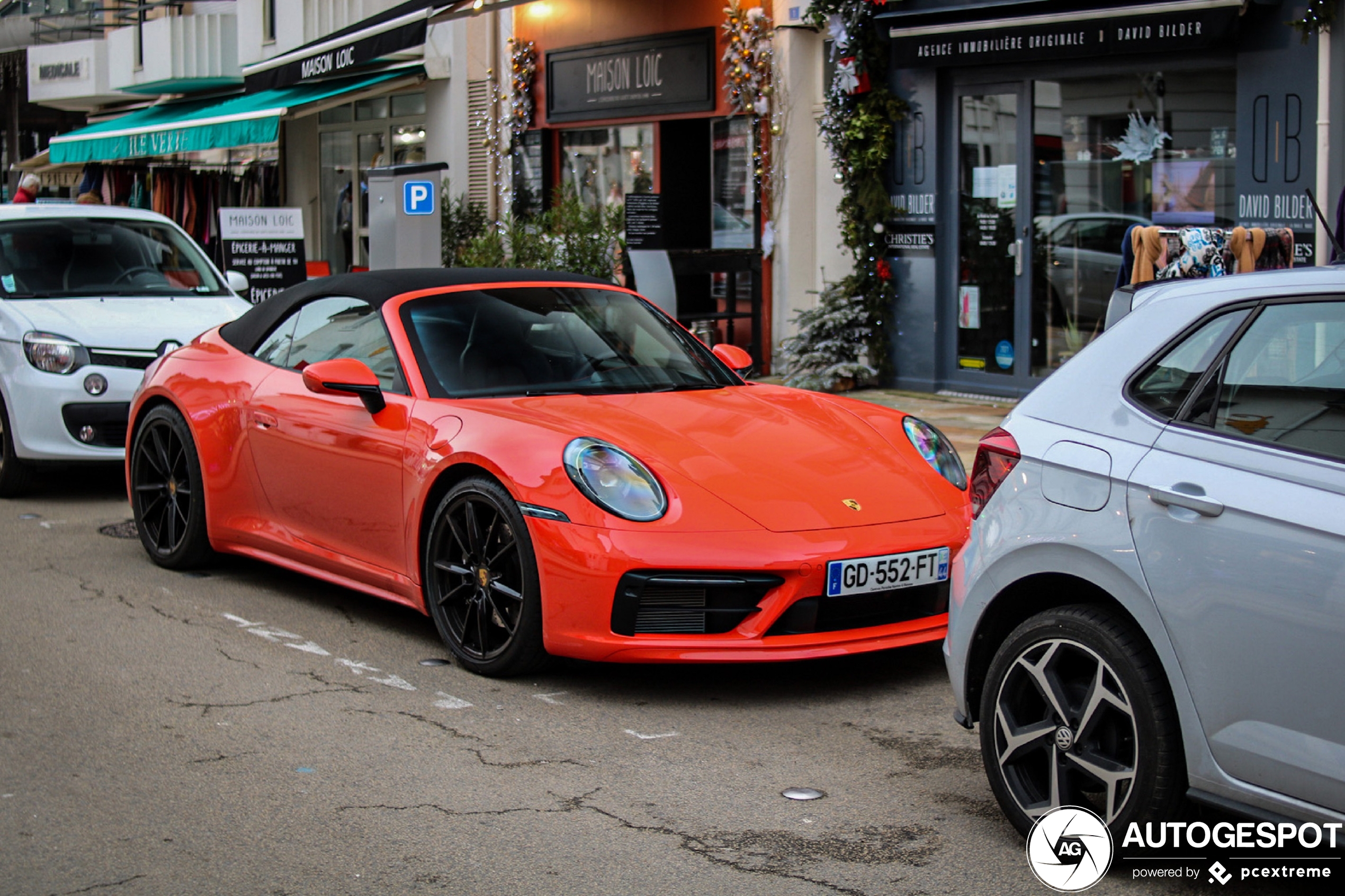 Porsche 992 Carrera 4S Cabriolet