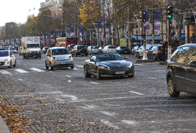 Aston Martin DB9 Volante