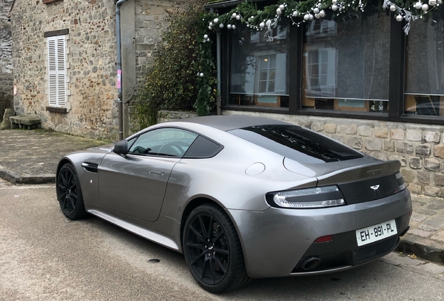 Aston Martin V12 Vantage S