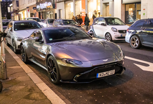 Aston Martin V8 Vantage 2018