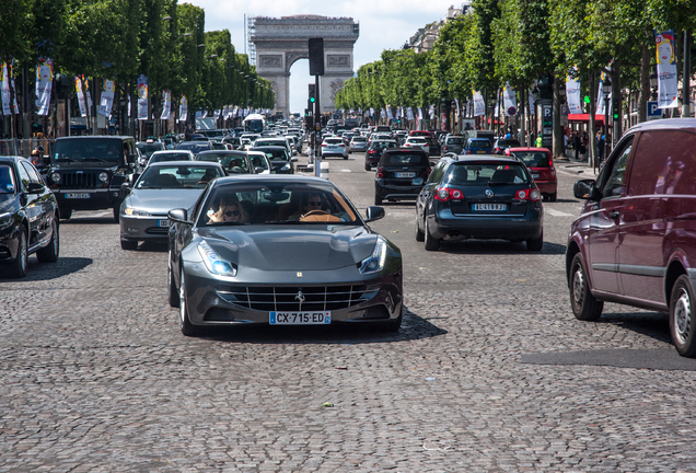 Ferrari FF