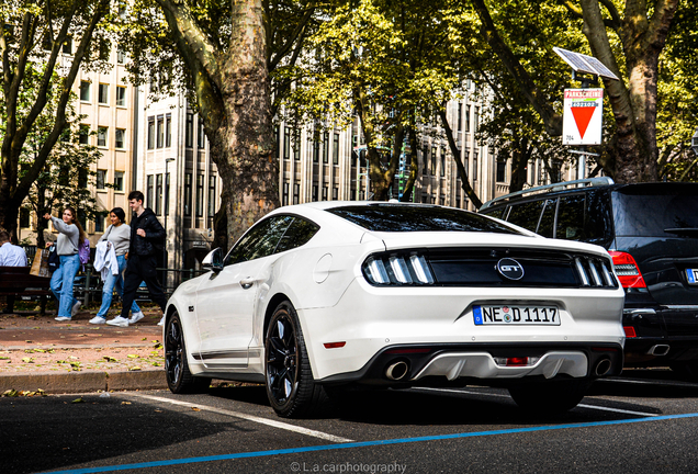 Ford Mustang GT 2015 Black Shadow Edition