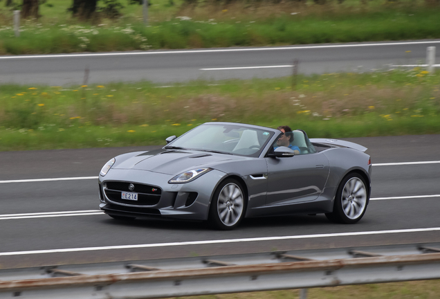 Jaguar F-TYPE S V8 Convertible