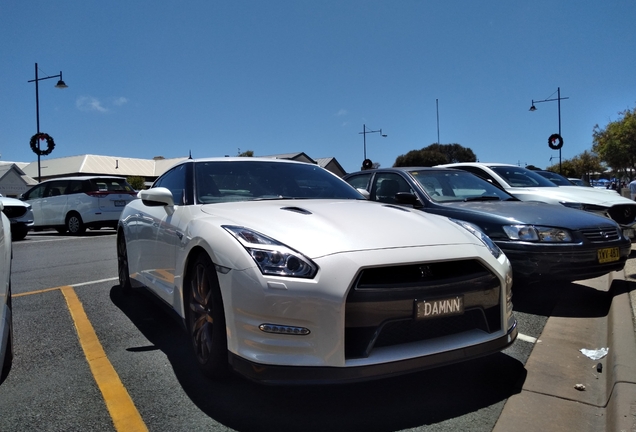 Nissan GT-R 2015