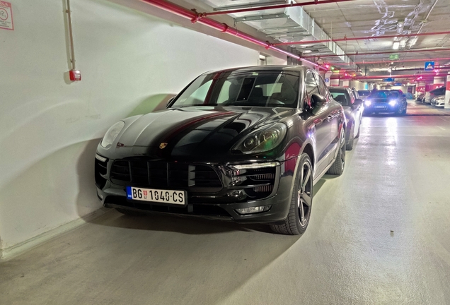 Porsche 95B Macan GTS